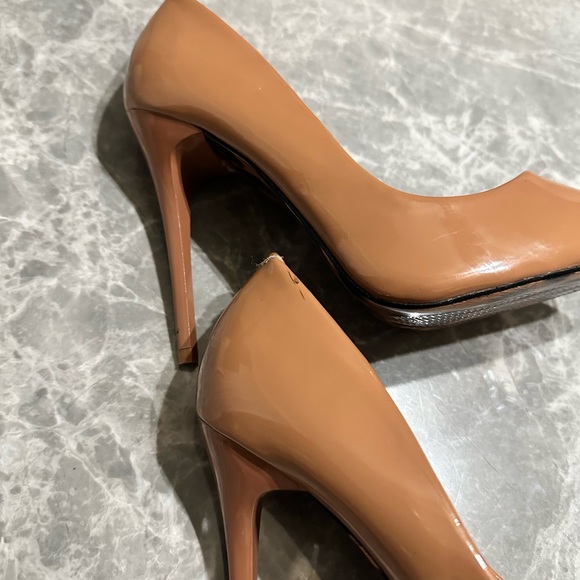 Azalea Wang Exotic Brown Pumps Cheetah Soles Patent Leather SZ 6 - Picture 8 of 9